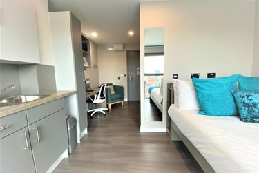 1 bed studio, Little Patrick Street, Holylands, Belfast, BT151BH - Image 7
